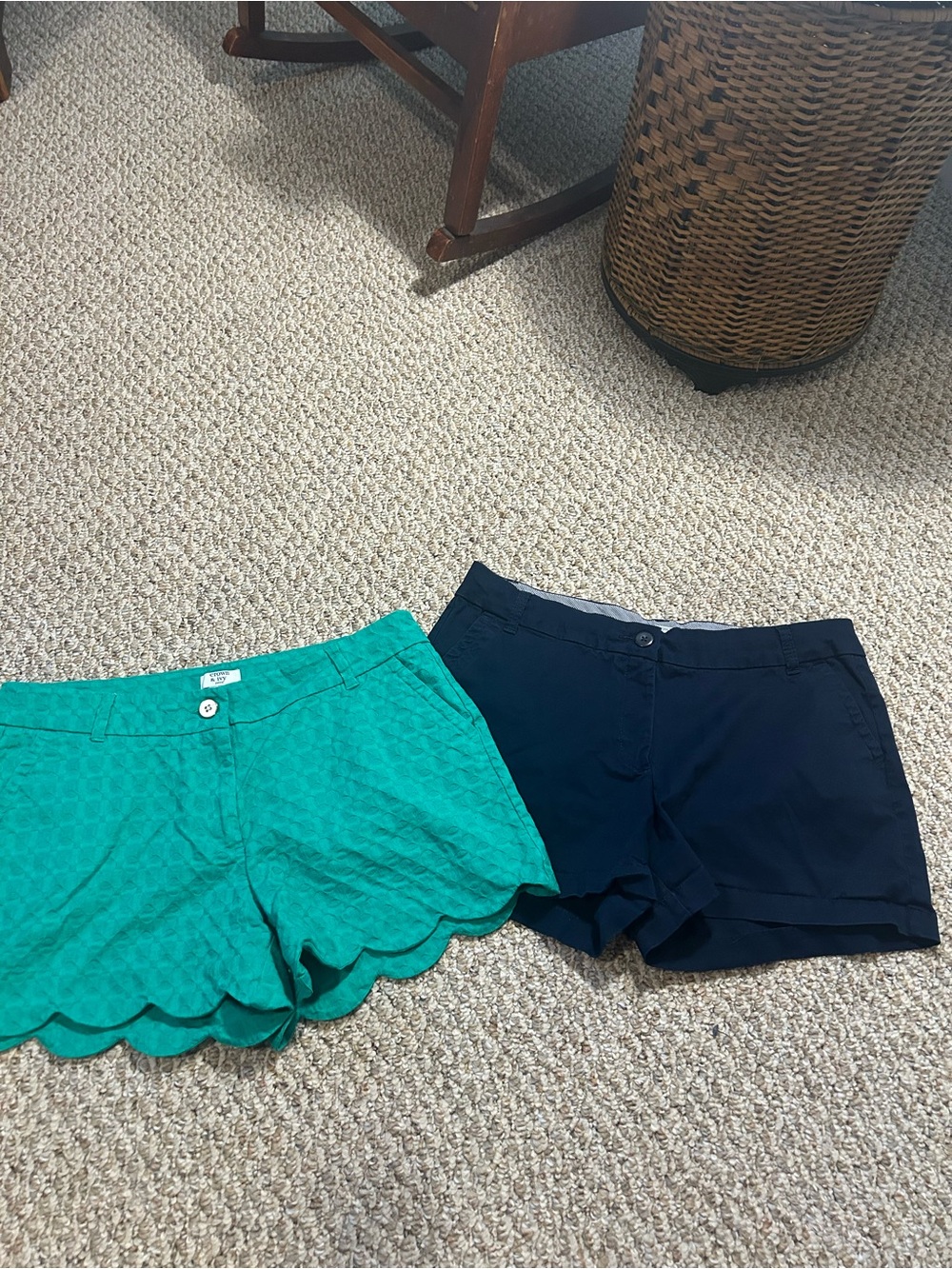 crown & ivy Green and Navy Textured Shorts
